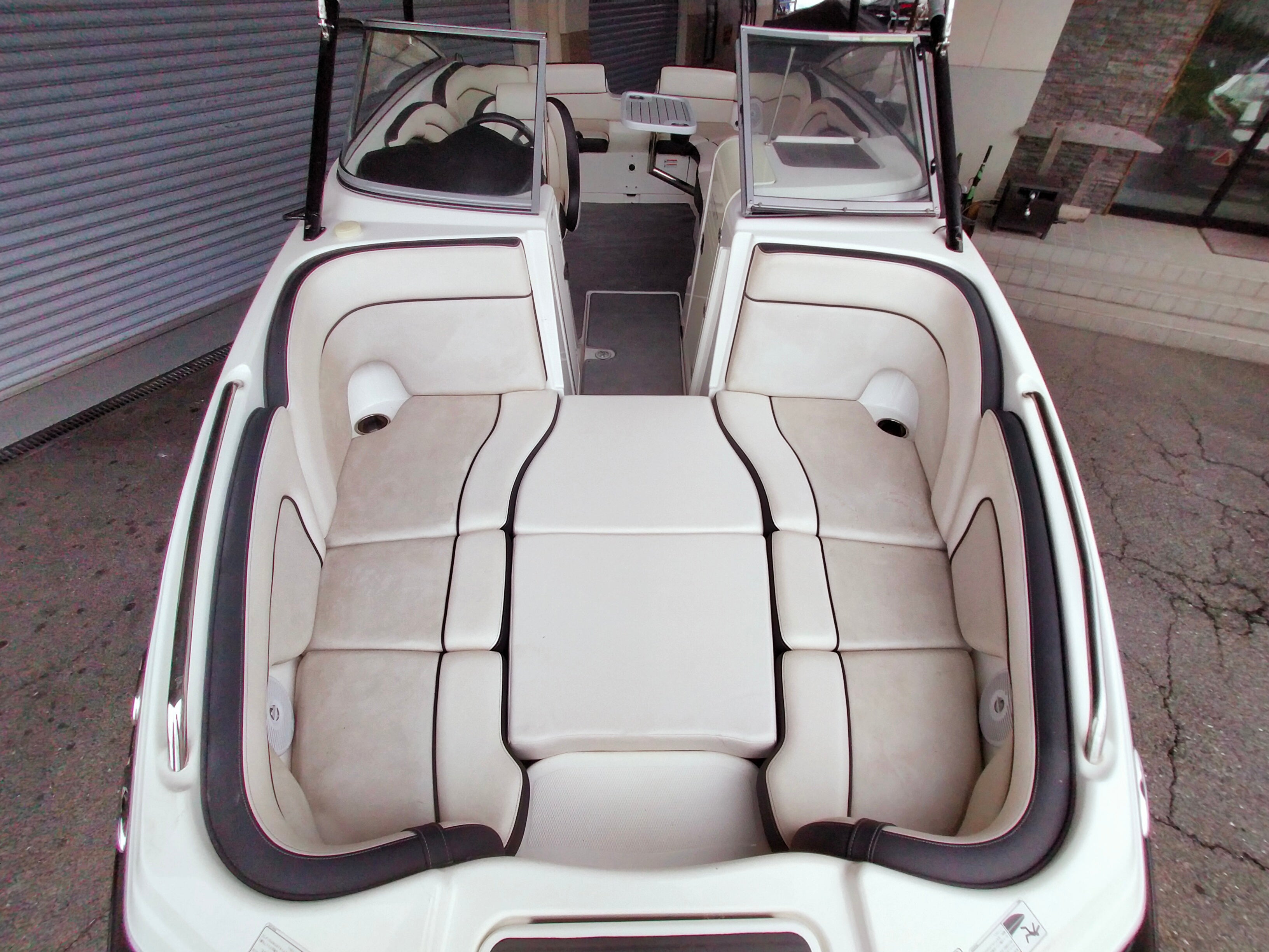 AR240 2013 Used