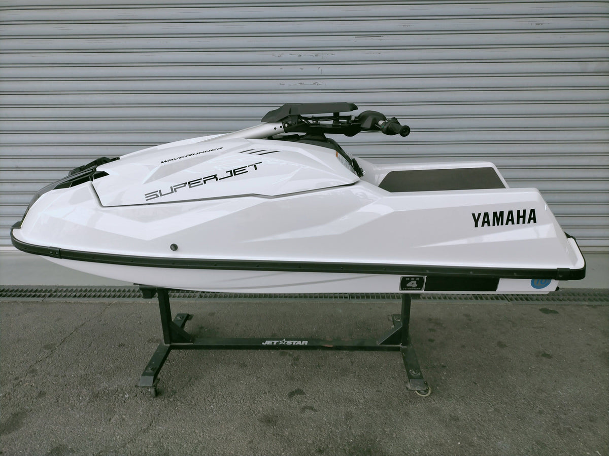 SUPER JET '22 only 10hours [excellent condition, Fresh water use only]