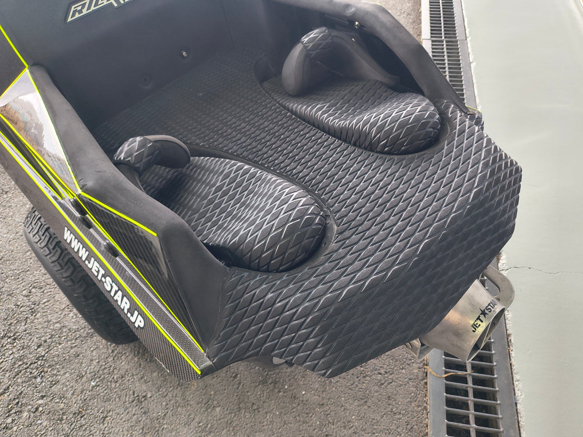 Ricker XFS Prepreg Carbon [Made in  Japan] 2st 1200cc Engine [Excellent condition Used]