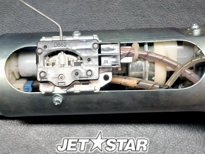 Used 49040-3720 PUMP-FUEL  [K0550-14]