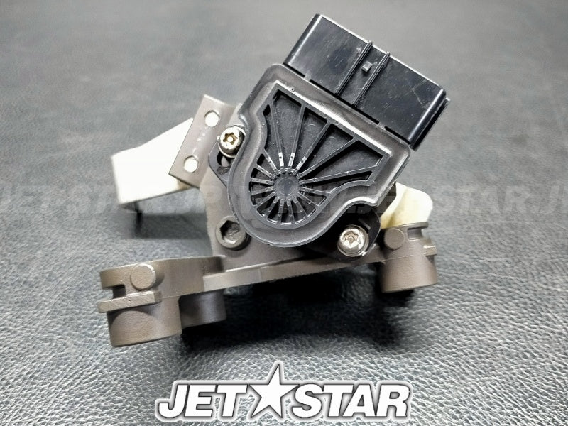 Used 39074-3730 LEVER-ASSY-THROTTLE  [K0550-33]
