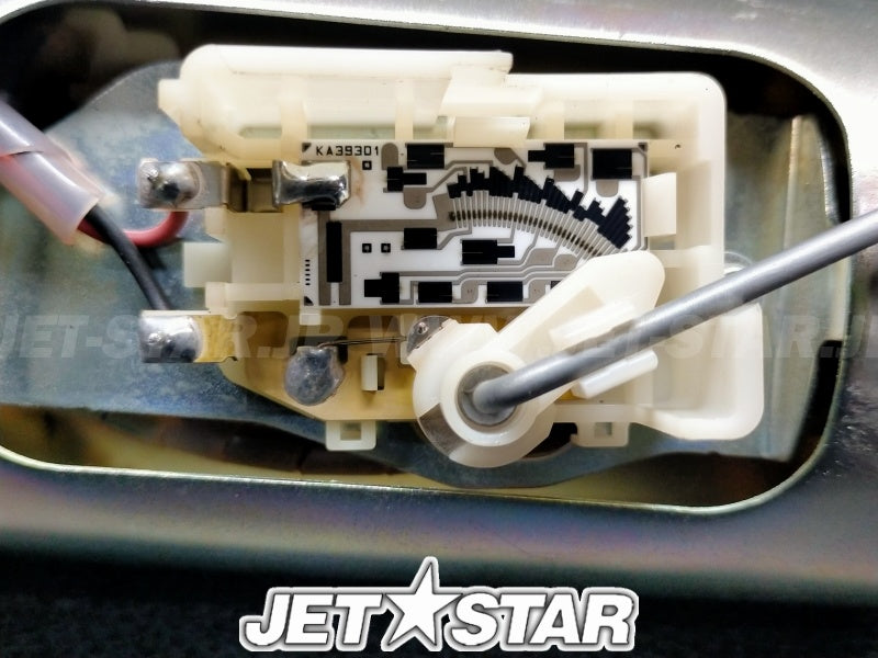 Used 49040-3719 PUMP-FUEL  [K1094-08]