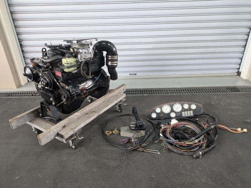 Used ENGINE Mercruiser 3.0LX Complete[Fresh water, Great condition] [X2505-04]