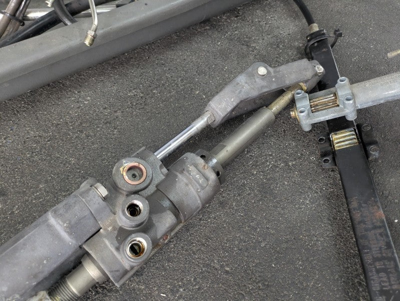 Used ENGINE Mercruiser Alpha one drive complete [Fresh water, Great condition] [X2505-06]