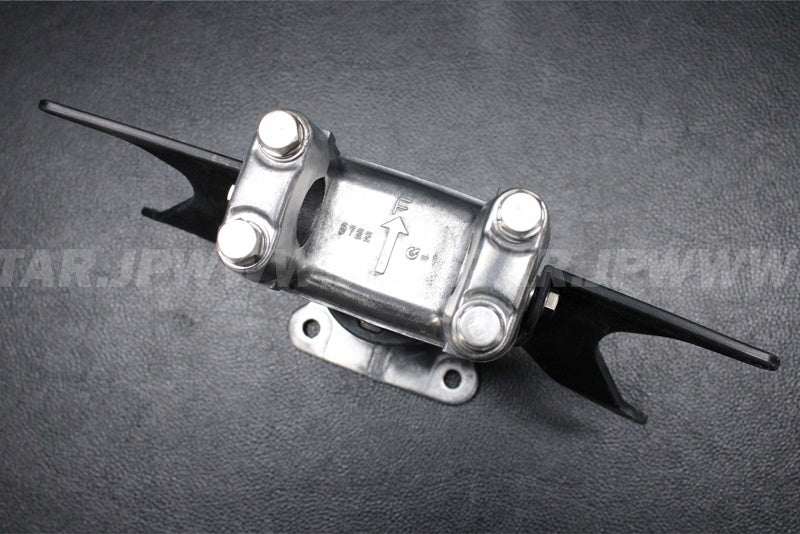 Used 46012-3722 HOLDER-HANDLE,LWR  [K0219-19]